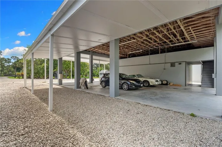 201 Perkins Dr, Naples, Florida 34119