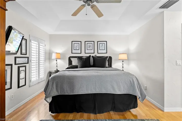 Master Bedroom - view 2