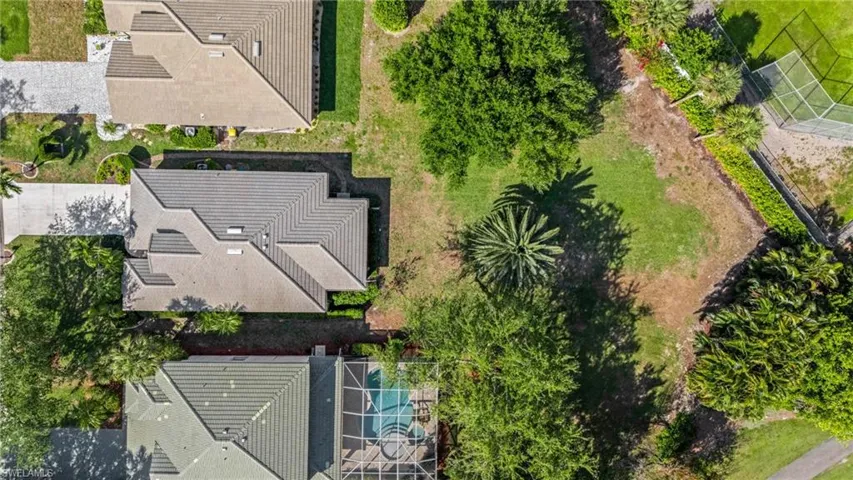 2325  Heritage Greens  DR, Naples, FL 34119