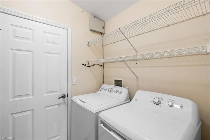 2325  Heritage Greens  DR, Naples, FL 34119