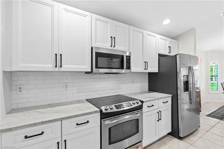 2325  Heritage Greens  DR, Naples, FL 34119