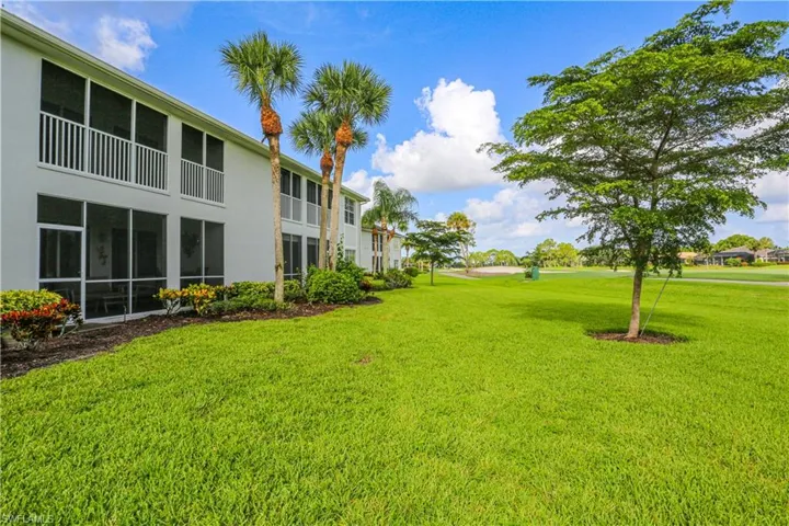 5885 Three Iron Dr 1102, Naples, Florida 34110