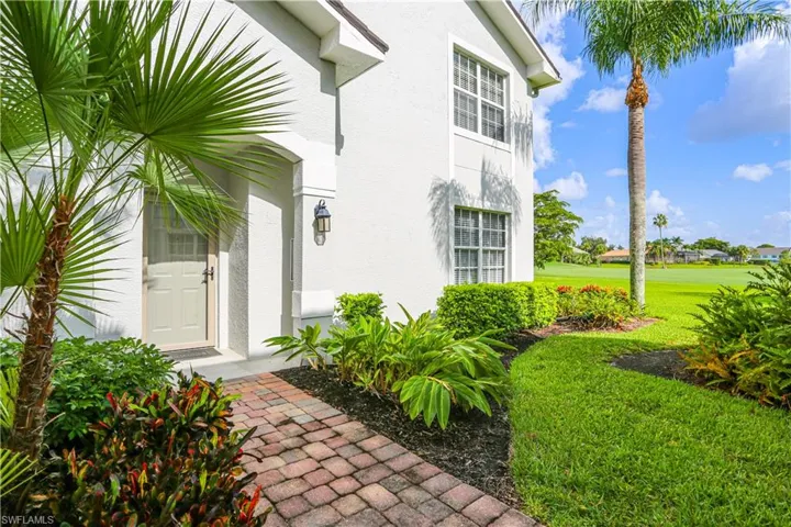 5885 Three Iron Dr 1102, Naples, Florida 34110