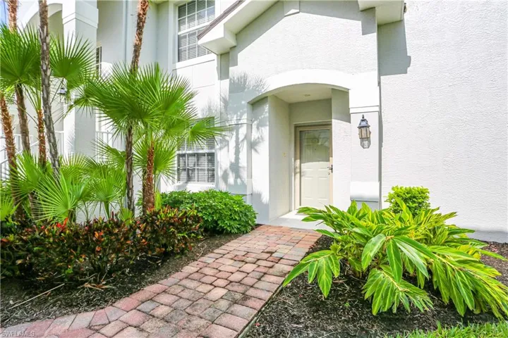 5885 Three Iron Dr 1102, Naples, Florida 34110