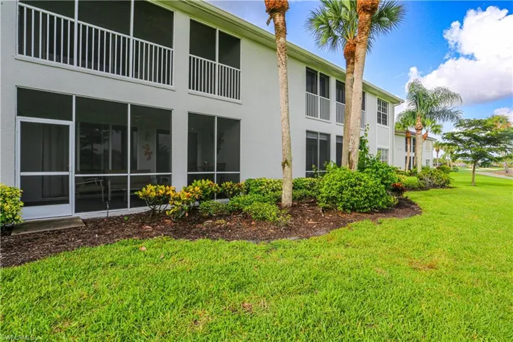 5885 Three Iron Dr 1102, Naples, Florida 34110