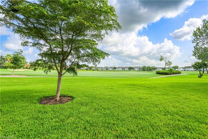 5885 Three Iron Dr 1102, Naples, Florida 34110