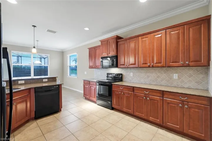 9704 Cobalt Cove Cir, Naples, Florida 34120