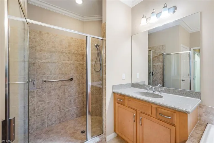 9704 Cobalt Cove Cir, Naples, Florida 34120