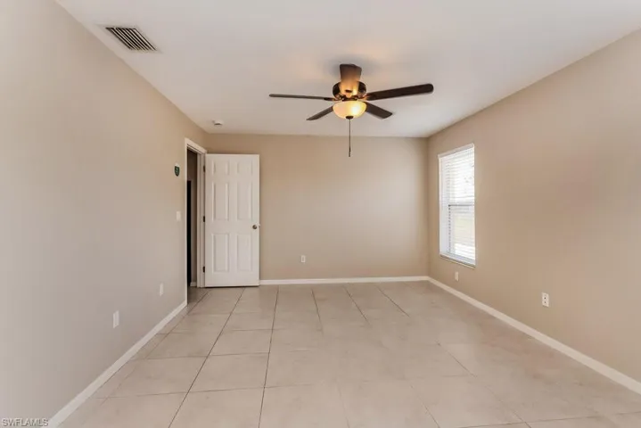 2210 Se 15th St, Cape Coral, Florida 33990
