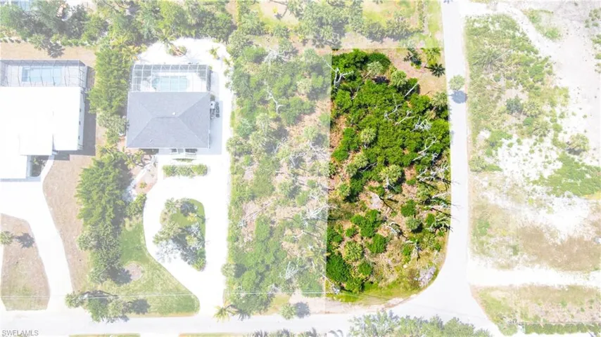 Corner Lot, Fort Myers Fl 33908