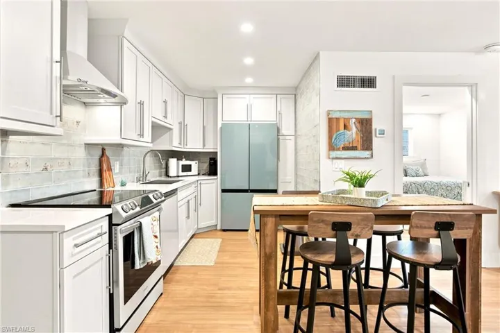 780 10th Ave S 1, Naples, Florida 34102