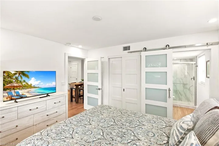 780 10th Ave S 1, Naples, Florida 34102