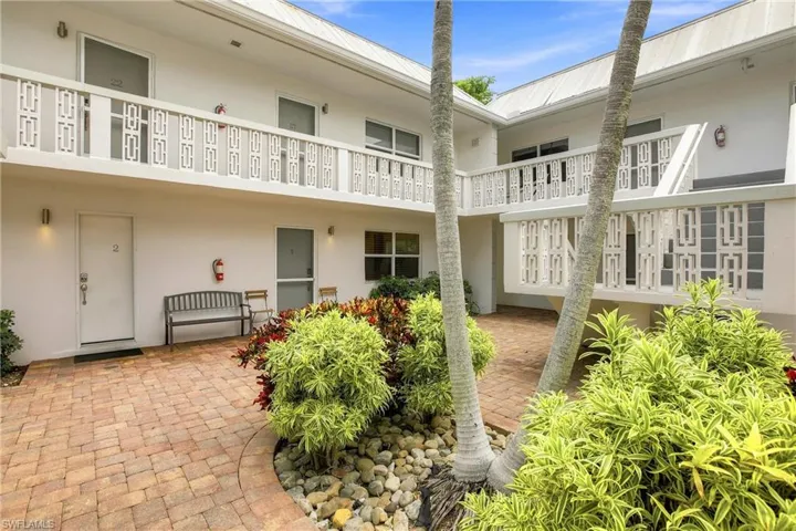 780 10th Ave S 1, Naples, Florida 34102