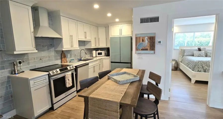780 10th Ave S 1, Naples, Florida 34102