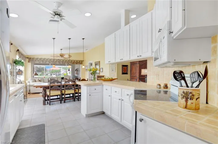 4836  San Carlo  CT, Naples, FL 34109
