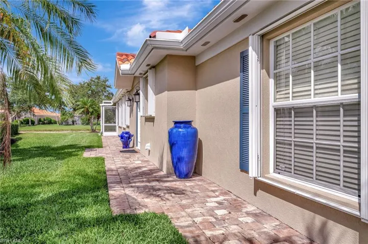 4836  San Carlo  CT, Naples, FL 34109