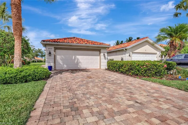 4836  San Carlo  CT, Naples, FL 34109