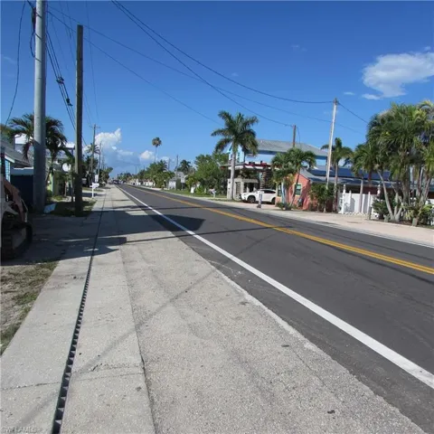 4748 Pine Island Rd Nw, Matlacha, Florida 33993