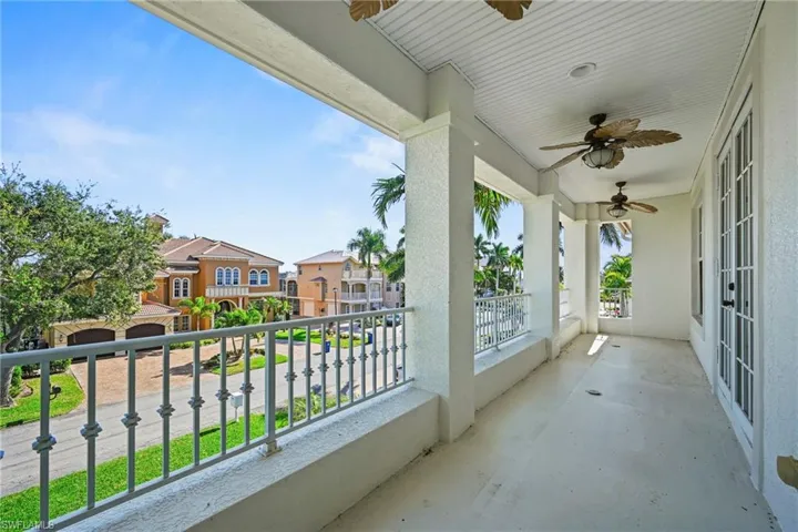 Balcony with ceiling fan