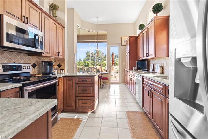 19509 Silver Oak DR, ESTERO FL 33967