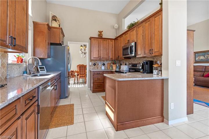 19509 Silver Oak DR, ESTERO FL 33967