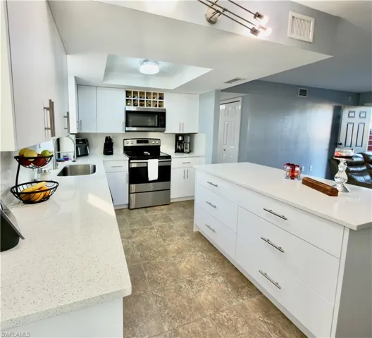 1104 SE 8th  ST, Cape Coral, FL 33990
