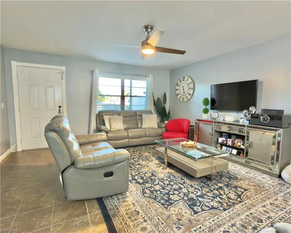 1104 SE 8th  ST, Cape Coral, FL 33990