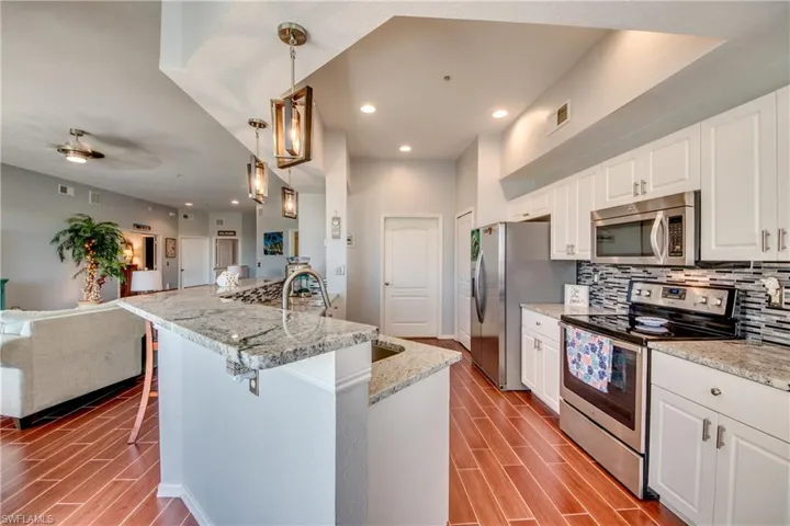 9221 Calle Arragon Ave 203, Fort Myers, Florida 33908
