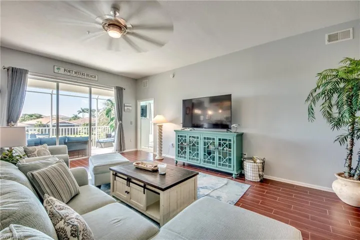 9221 Calle Arragon Ave 203, Fort Myers, Florida 33908