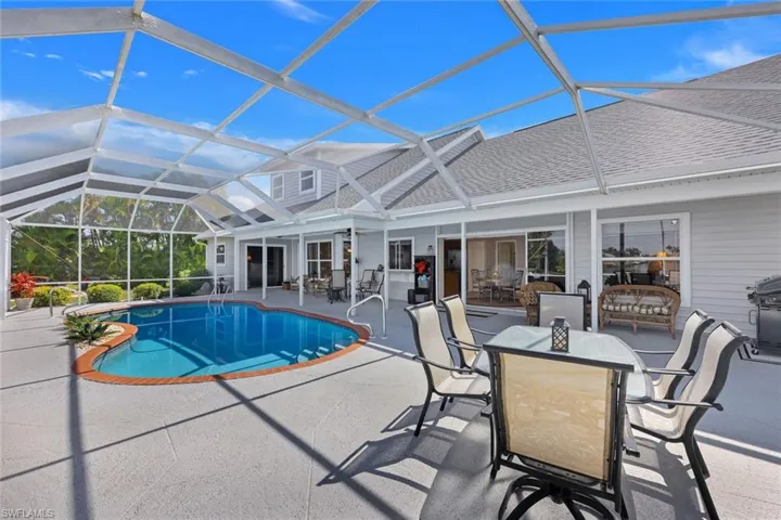 407 SW 37th  ST, Cape Coral, FL 33914