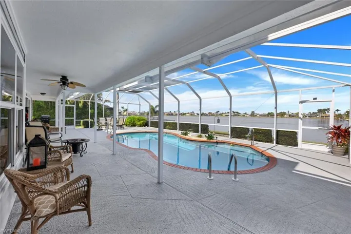 407 SW 37th  ST, Cape Coral, FL 33914