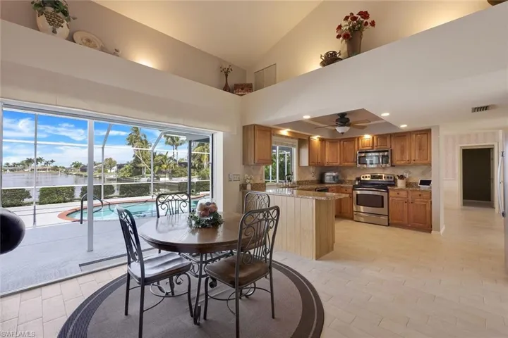 407 SW 37th  ST, Cape Coral, FL 33914