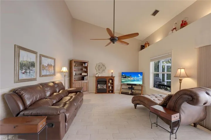 407 SW 37th  ST, Cape Coral, FL 33914