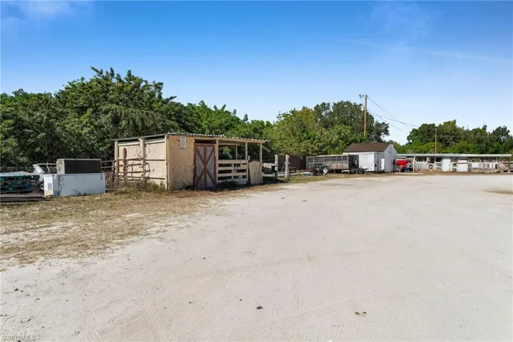 entrance road