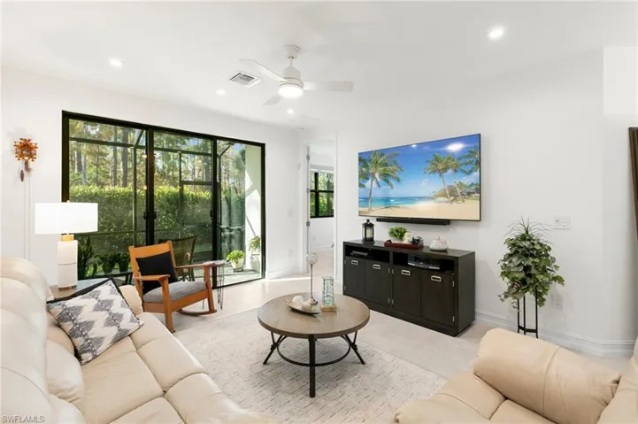 7328  Rockefeller  DR, Naples, FL 34119
