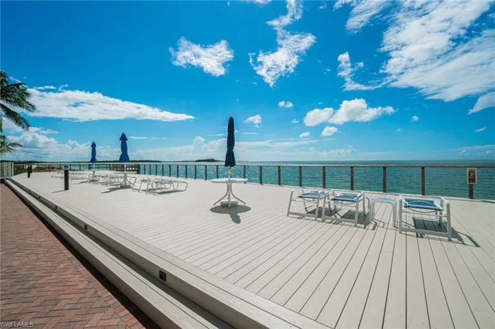 The all weather trex decking terrace features abundant seating for sunning and leads out to stunning Gulf waters and a private fishing pier over the water’s edge.   In near proximity, you can explore private islands.