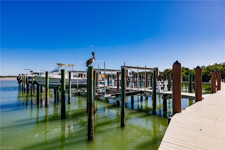 Key Marco Barfield Bay Marina Docks
