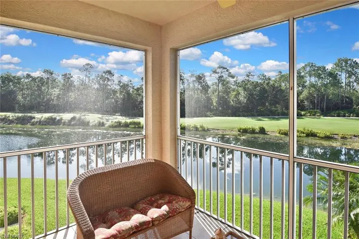 8680 Cedar Hammock Cir 122, Naples, Florida 34112