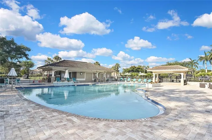 8680 Cedar Hammock Cir 122, Naples, Florida 34112