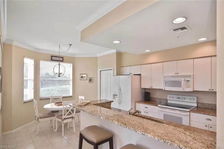8680 Cedar Hammock Cir 122, Naples, Florida 34112