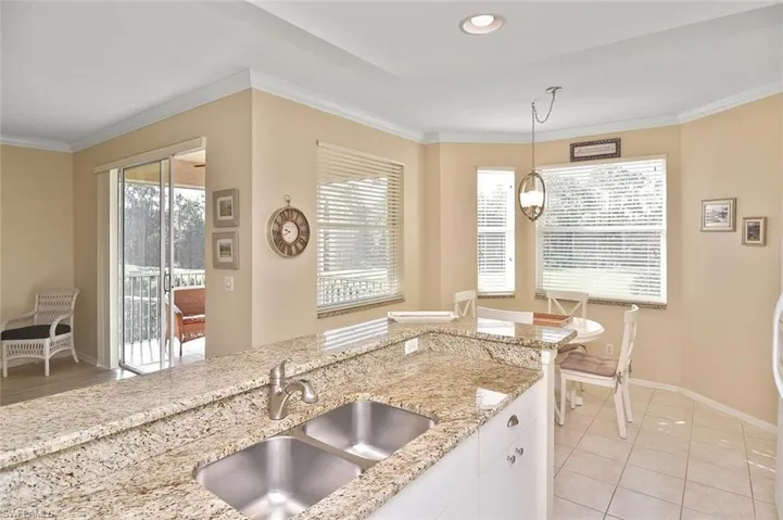 8680 Cedar Hammock Cir 122, Naples, Florida 34112