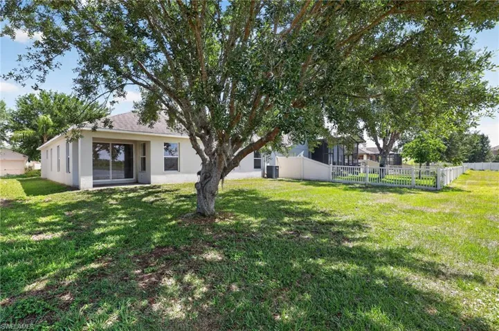 7513 Turtle View Dr, Ruskin, Florida 33573