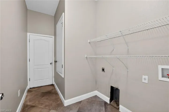 7513 Turtle View Dr, Ruskin, Florida 33573