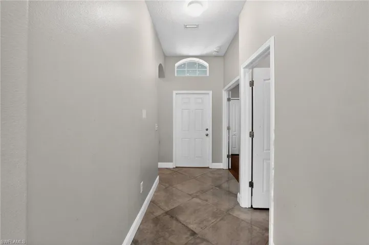 7513 Turtle View Dr, Ruskin, Florida 33573