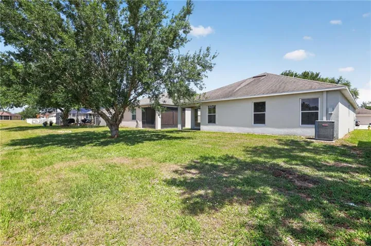 7513 Turtle View Dr, Ruskin, Florida 33573