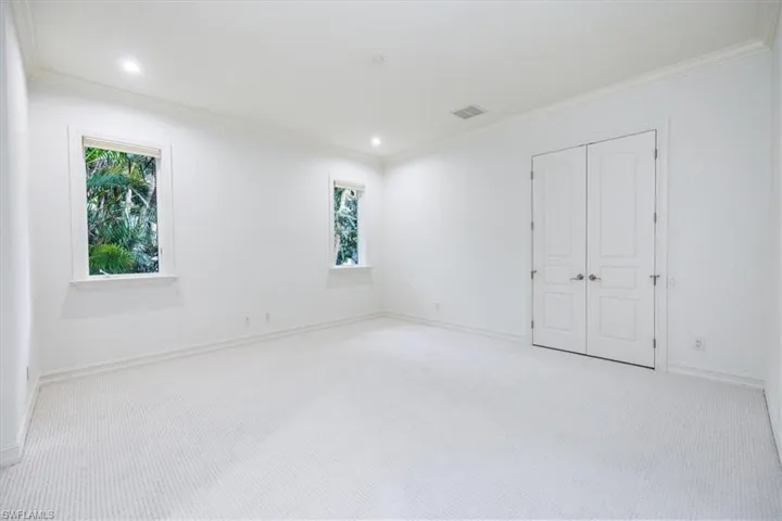 Guest room with en-suite bathroom.