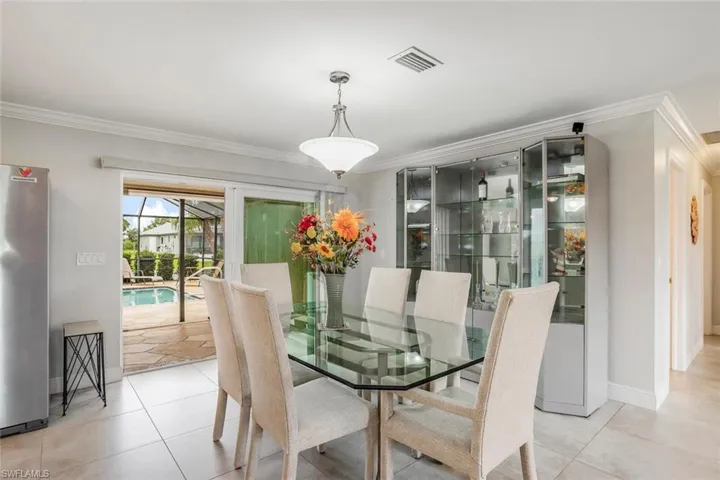 Bright and airy, perfect for year round or seasonal living.