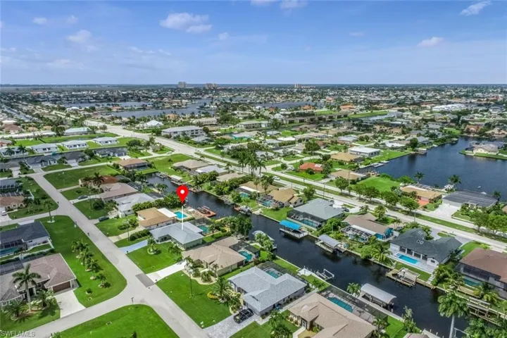 Overhead view. Convenient to shopping, restaurants, and recreation.