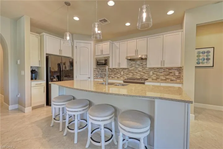 12044  Avingston Lake  DR, Fort Myers, FL 33966