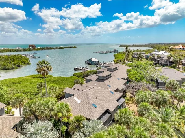 4580 OYSTER SHELL DR &  370 TOWNHOUSE  LN, Upper Captiva, FL 33924